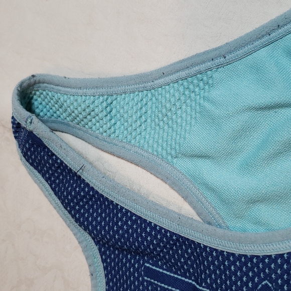 Victoria's Secret reversible sports bra (0464) 💥 - Picture 4 of 10